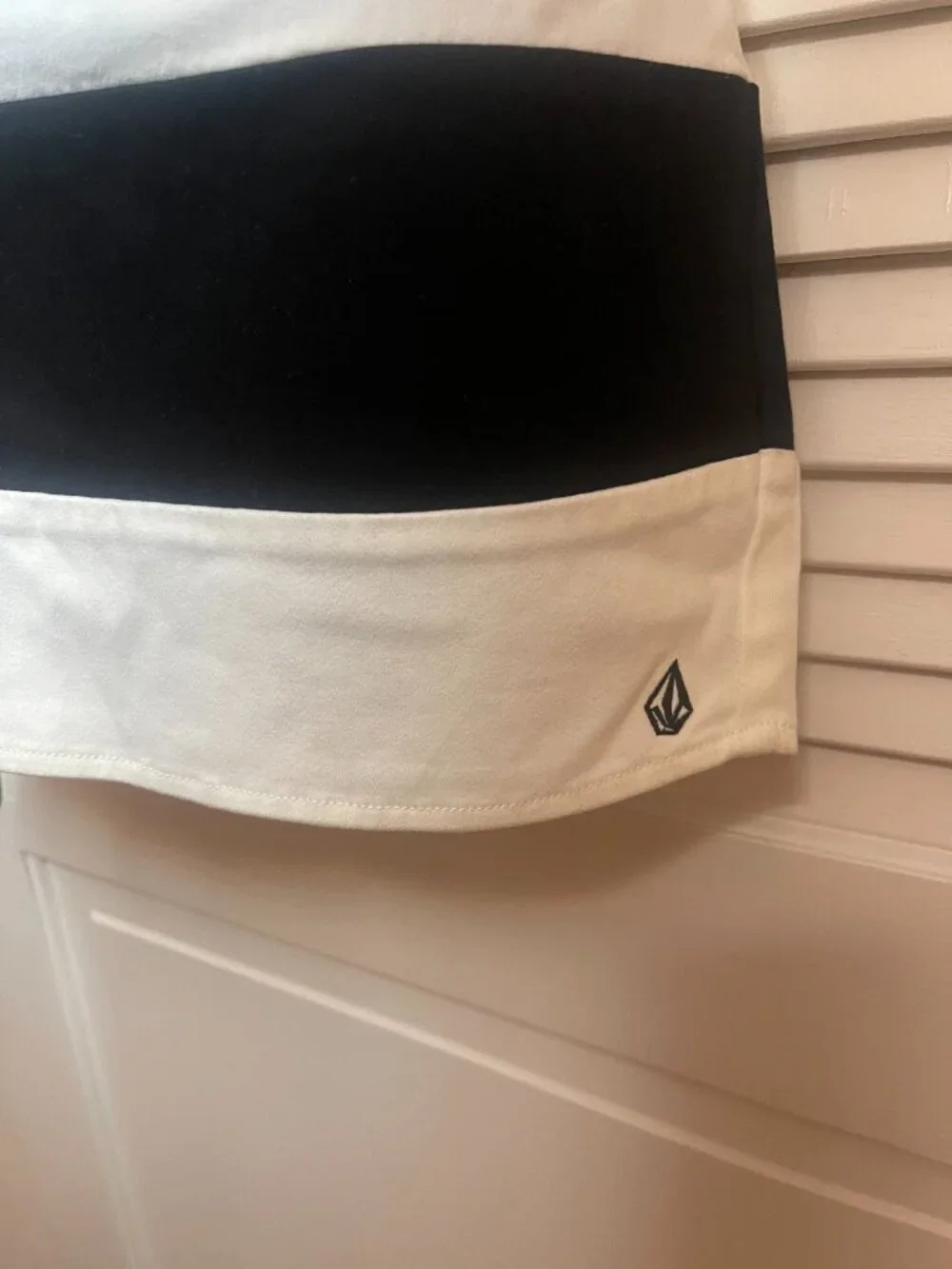 Volcom Frochick Striped Mini Skirt Black White Size 7 Y2K Skater